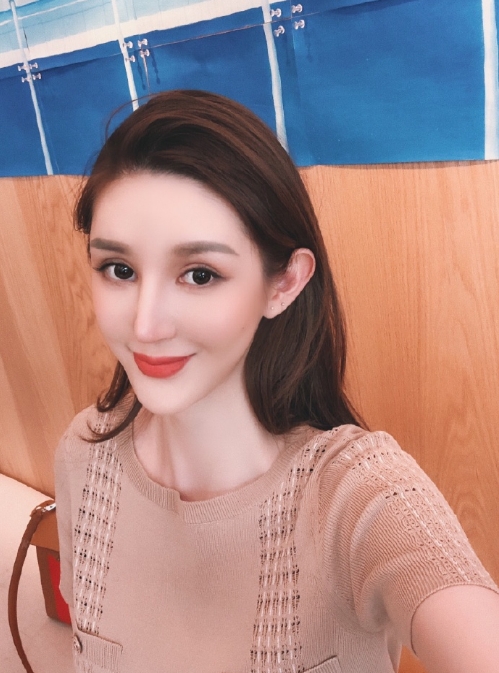 张婉婷的第一张照片--龙海婚介网