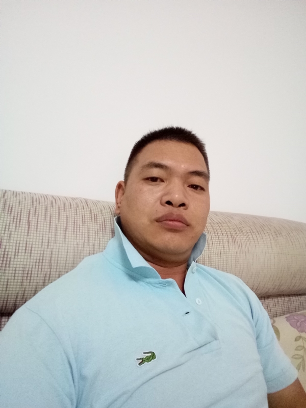 叶子的第一张照片--龙海婚介网
