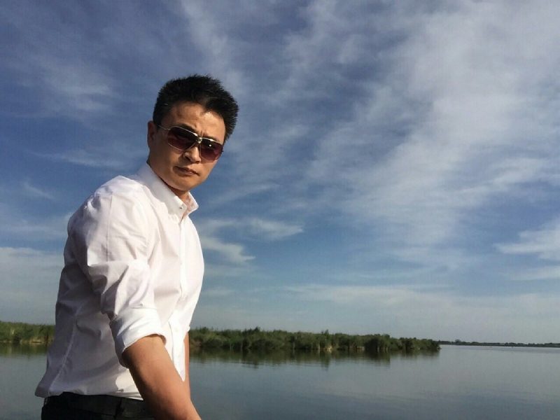 罗的第一张照片--龙海婚介网
