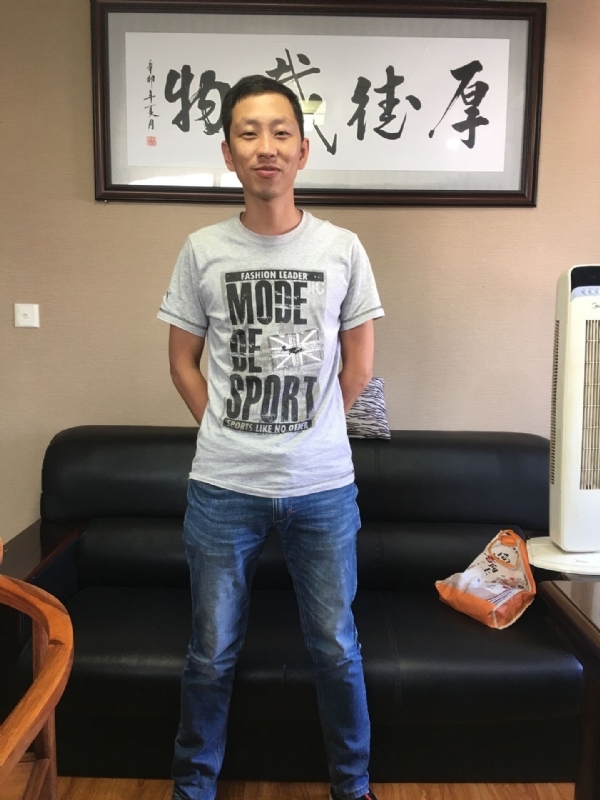 逝水流年的第一张照片--龙海婚介网