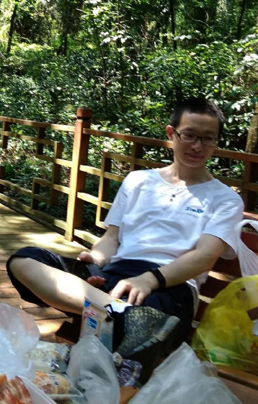 亲临的第一张照片--龙海婚介网