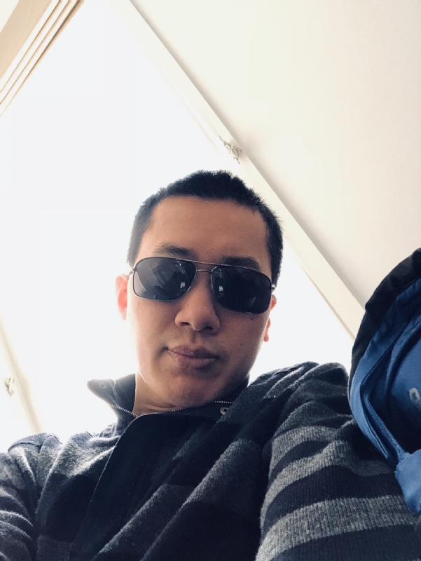 august的第一张照片--龙海婚介网