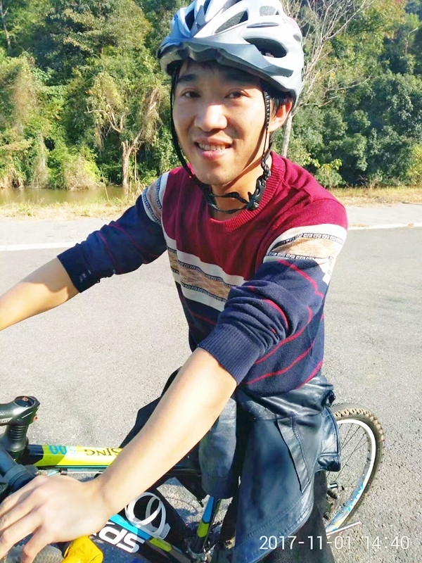 丹叶的第一张照片--龙海婚介网