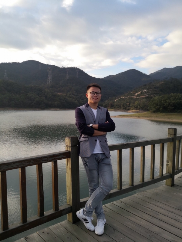 小小舒的第一张照片--龙海婚介网