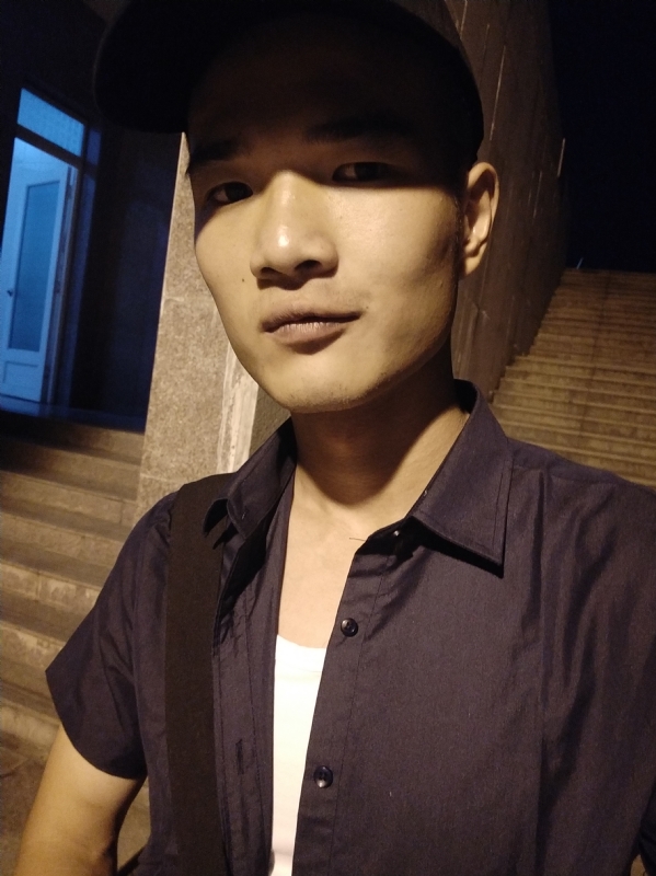 各取所需的第一张照片--龙海婚介网