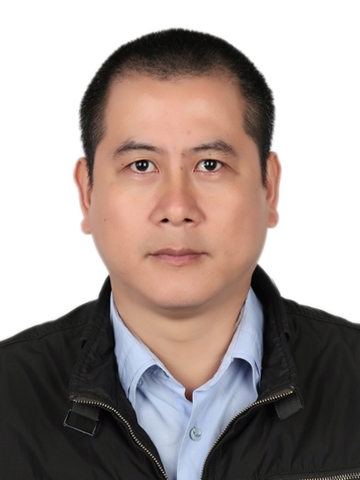 小佳的第一张照片--龙海婚介网