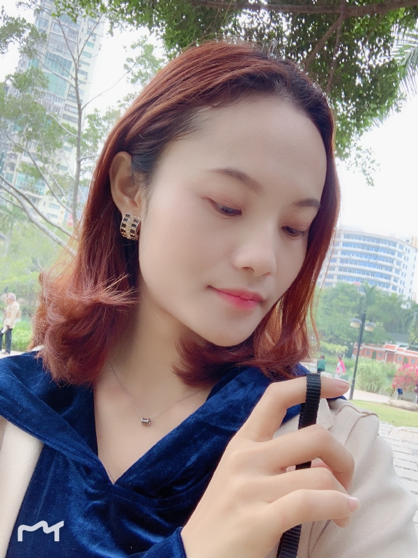 曼夕的第一张照片--龙海婚介网