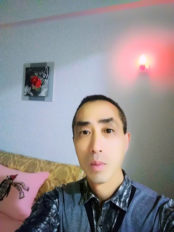 真诚的第一张照片--龙海婚介网