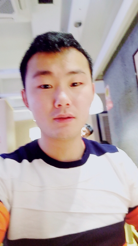 云淡风轻的第一张照片--龙海婚介网