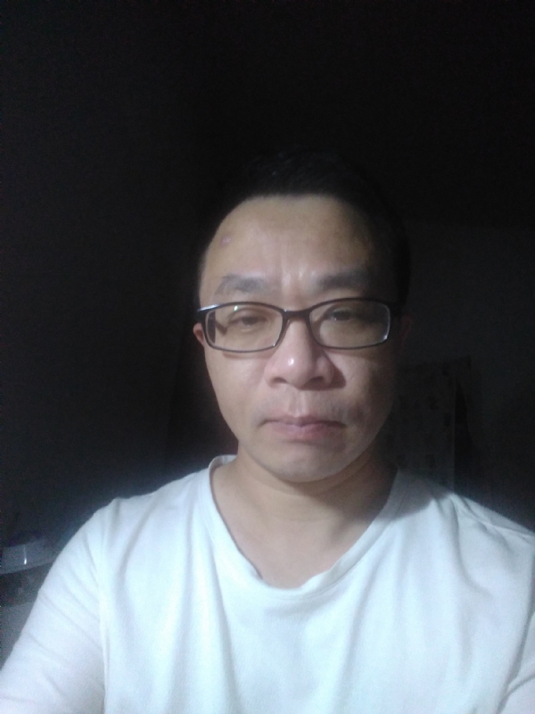 尘梦短促的第一张照片--龙海婚介网