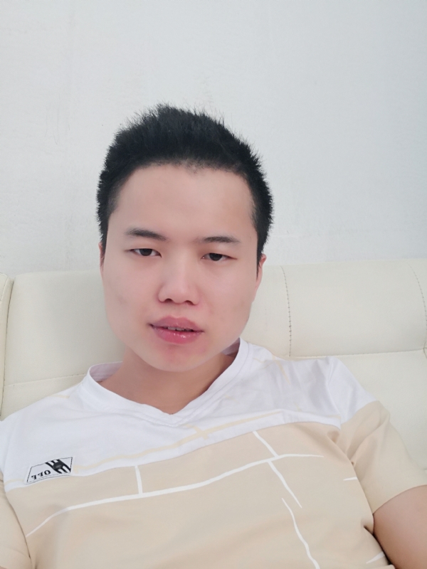 执一份情的第一张照片--龙海婚介网