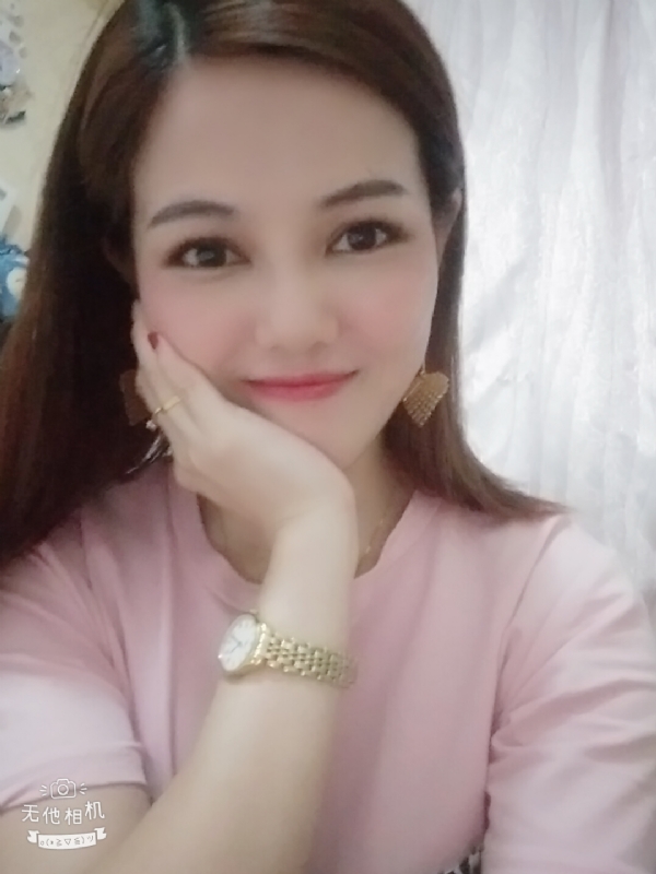小雨的第一张照片--龙海婚介网