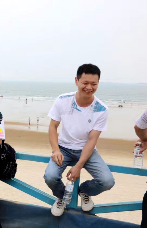 A乐米的第一张照片--龙海婚介网