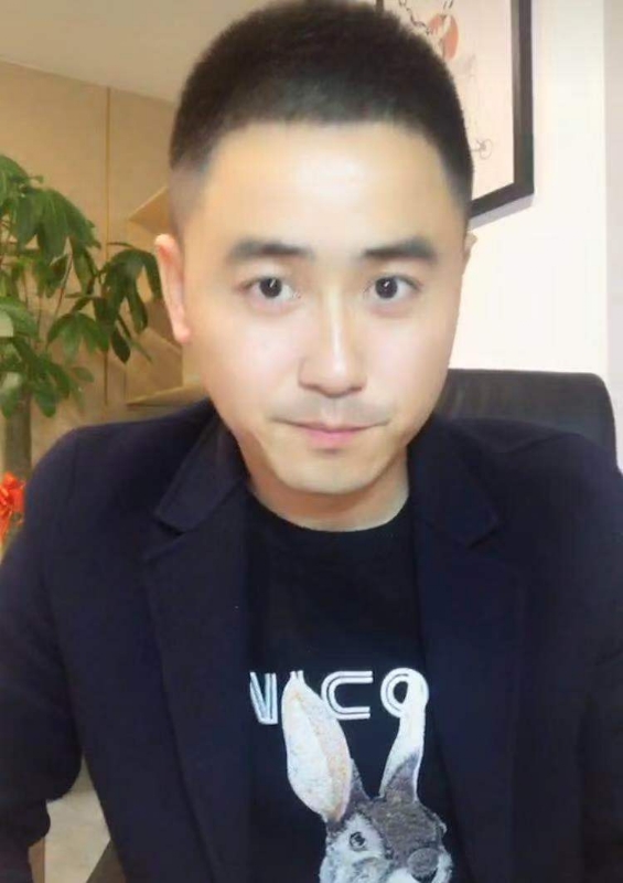 chen的第一张照片--龙海婚介网