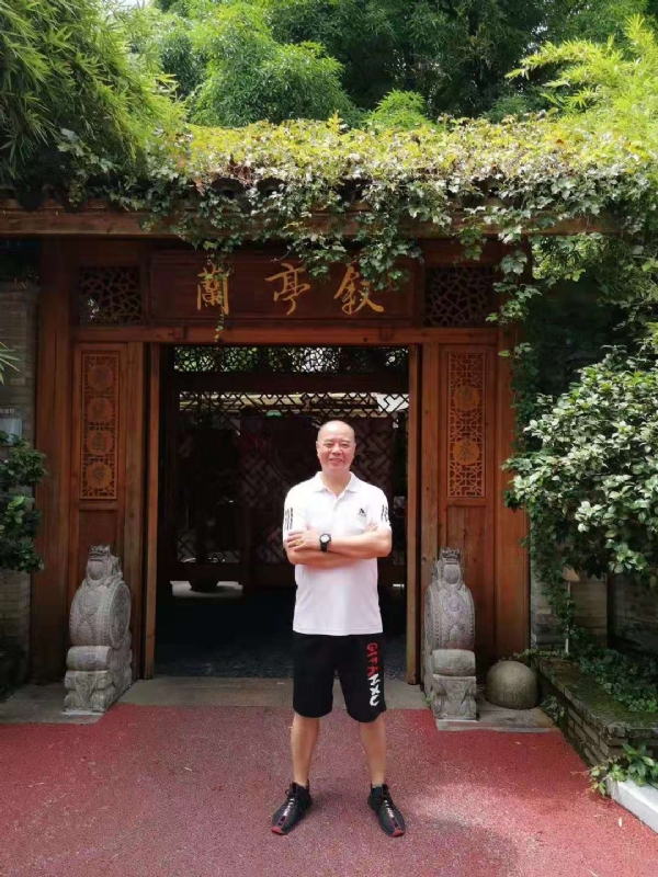 李国伟的第四张照片--龙海婚介网