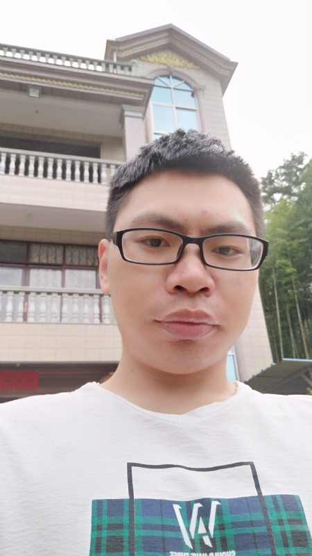 找一个人的第一张照片--龙海婚介网