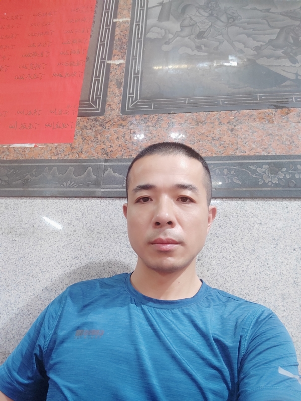 虫子的第一张照片--龙海婚介网