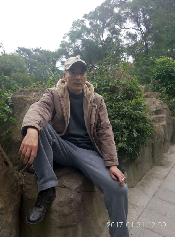 热腾腾的第一张照片--龙海婚介网