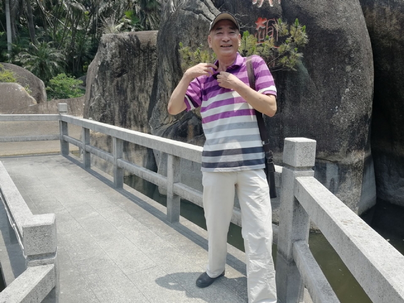 热腾腾的第三张照片--龙海婚介网