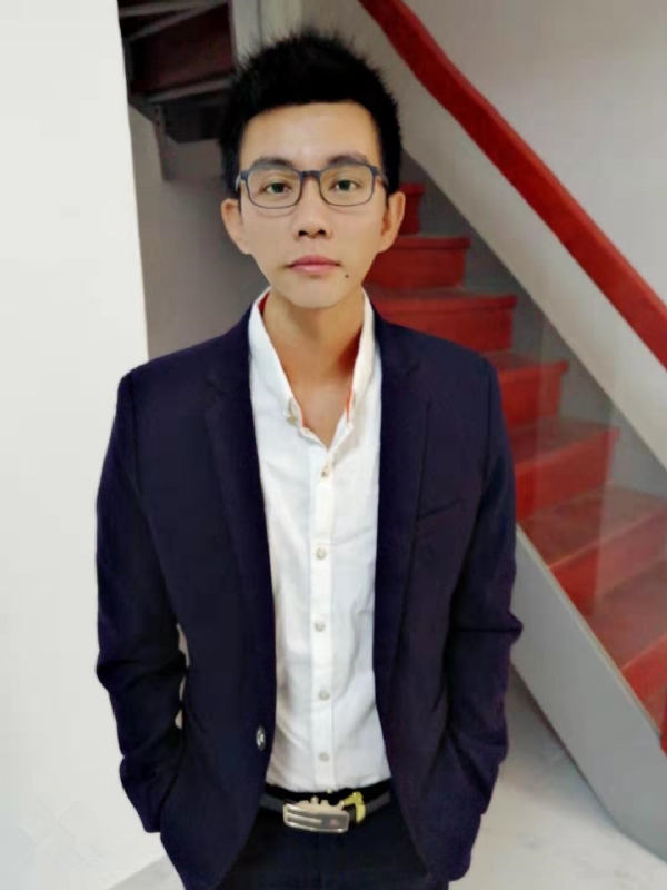 林智明的第一张照片--龙海婚介网