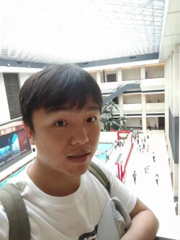 五月的第一张照片--龙海婚介网