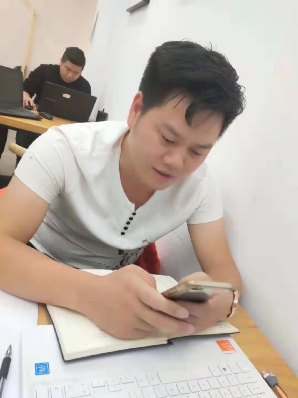 麒麟的第一张照片--龙海婚介网