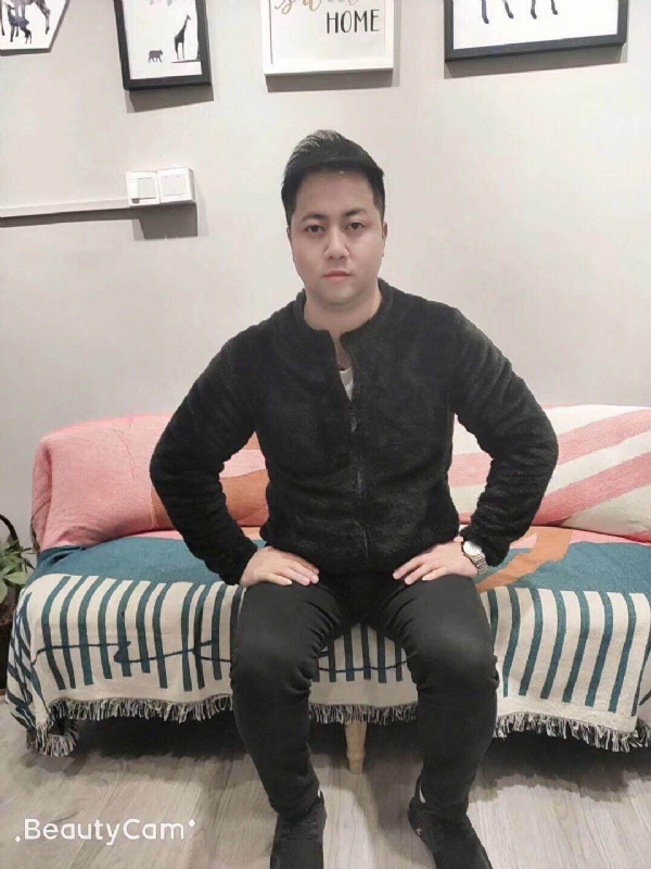 牛奶暖男的第二张照片--龙海婚介网