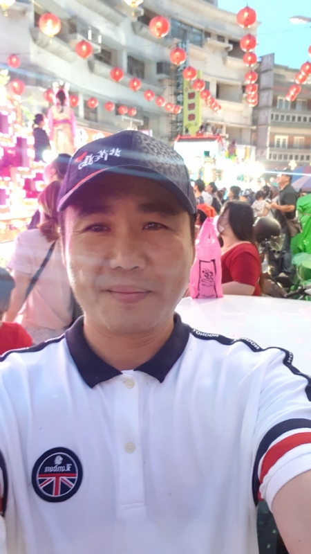 小陳的第一张照片--龙海婚介网