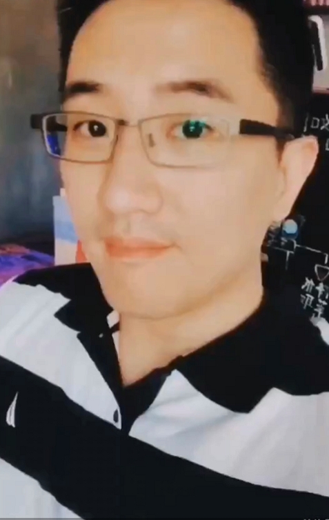 虎子的第一张照片--龙海婚介网