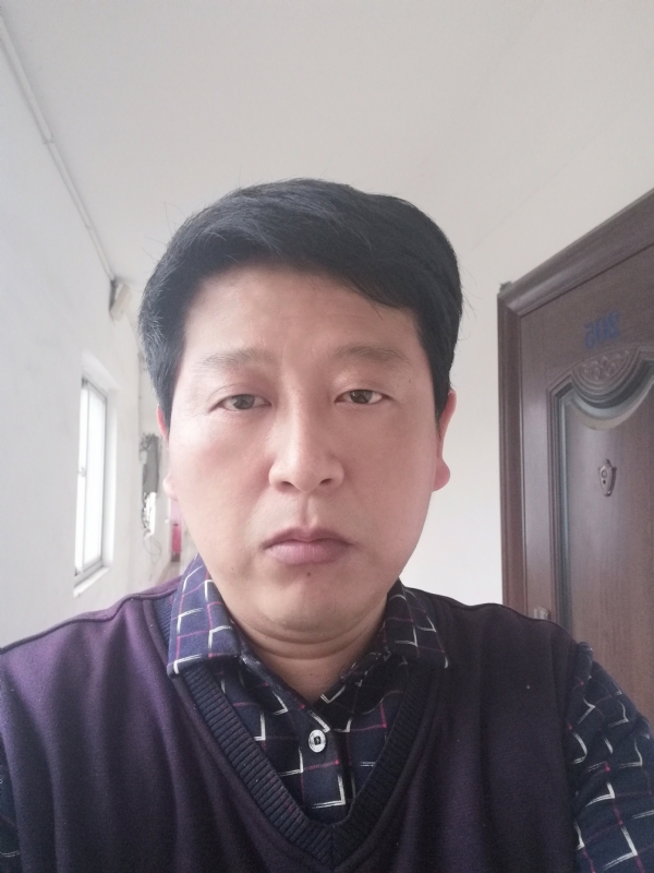 夜色温柔的第一张照片--龙海婚介网