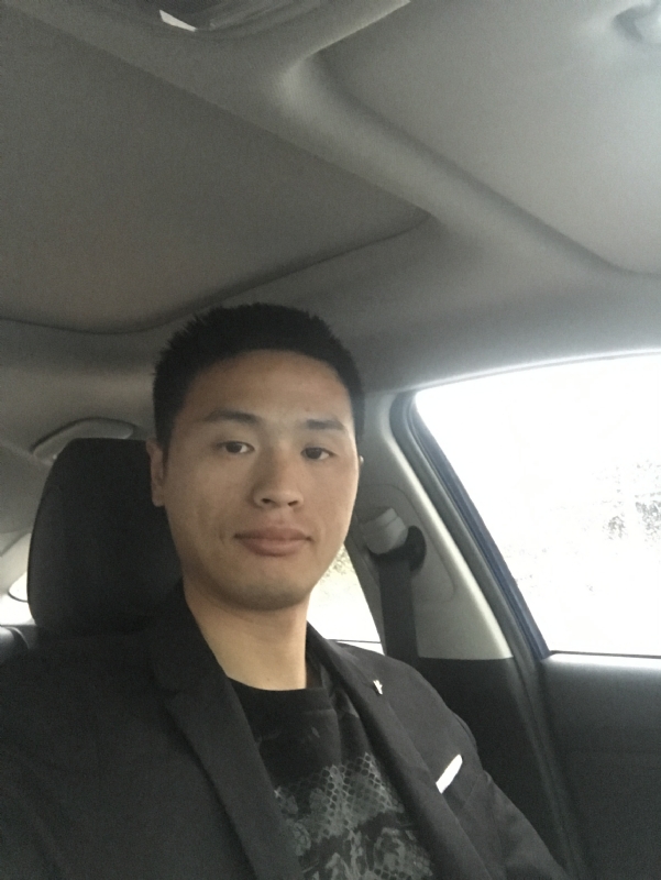 向前走的第一张照片--龙海婚介网