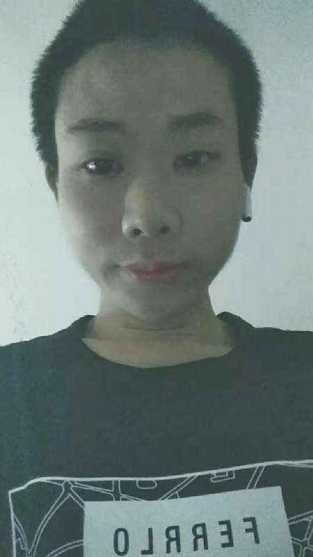 水中月的第一张照片--龙海婚介网