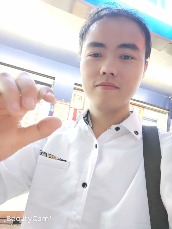开心就好的第一张照片--龙海婚介网