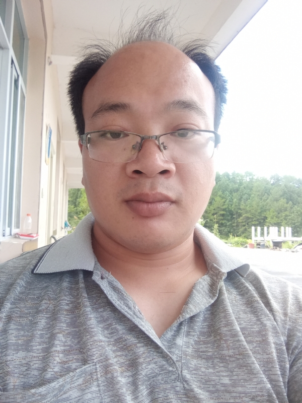 蓝色星空的第一张照片--龙海婚介网