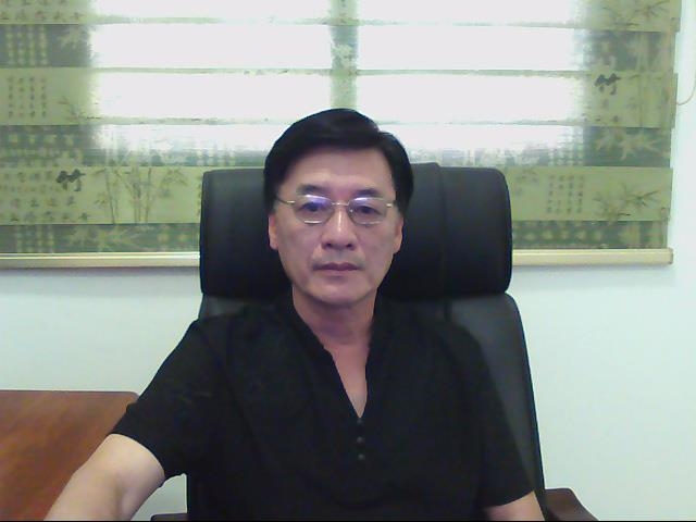 凡人老黄的第一张照片--龙海婚介网