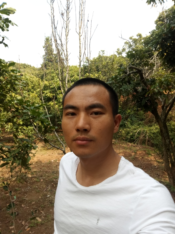 简单的第一张照片--龙海婚介网