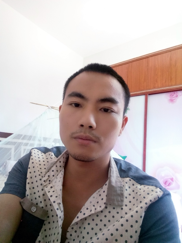 简单的第二张照片--龙海婚介网