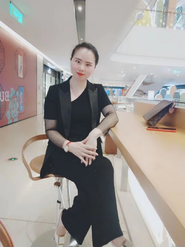 洒脱666的第一张照片--龙海婚介网