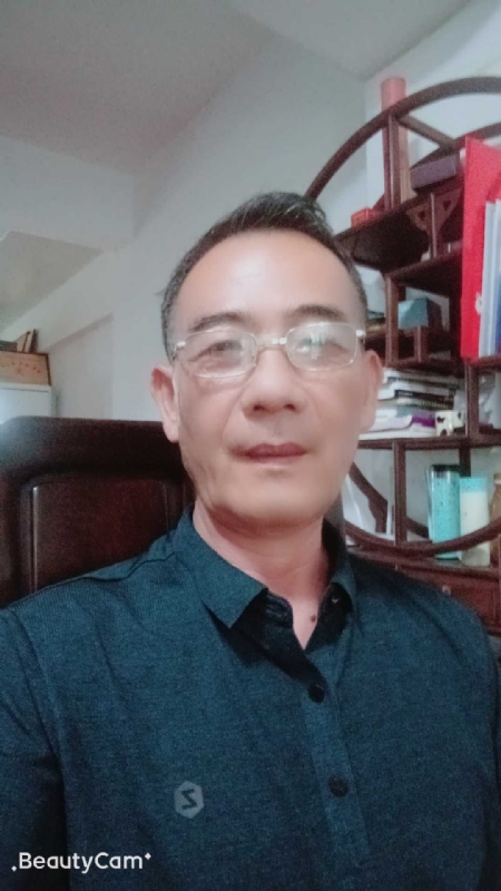茂哥的第一张照片--龙海婚介网