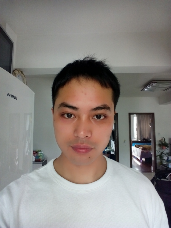 即时我也的第一张照片--龙海婚介网
