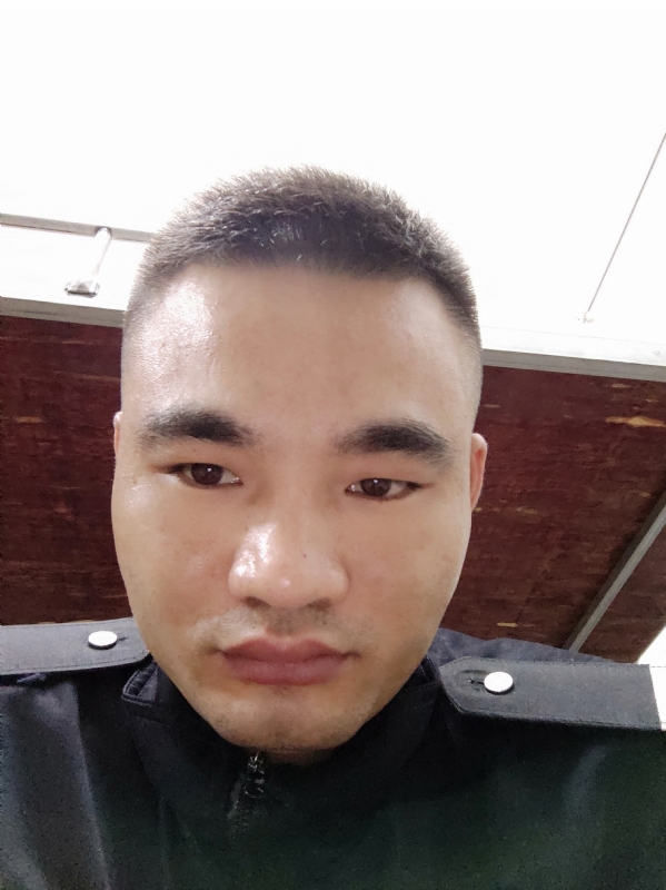 泉的第一张照片--龙海婚介网