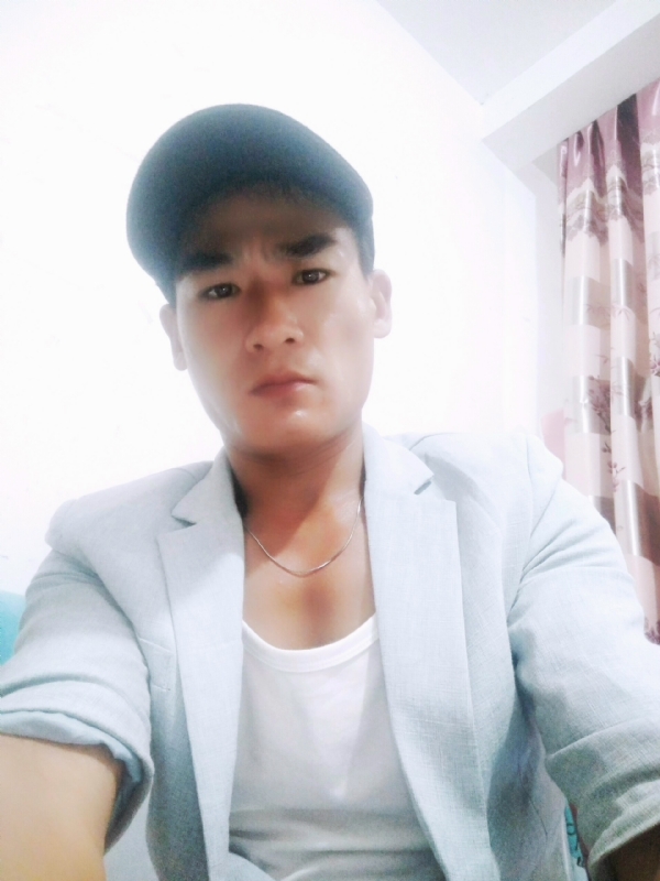 一若千金的第三张照片--龙海婚介网