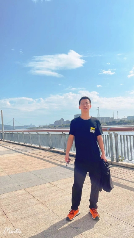 小螃蟹的第一张照片--龙海婚介网
