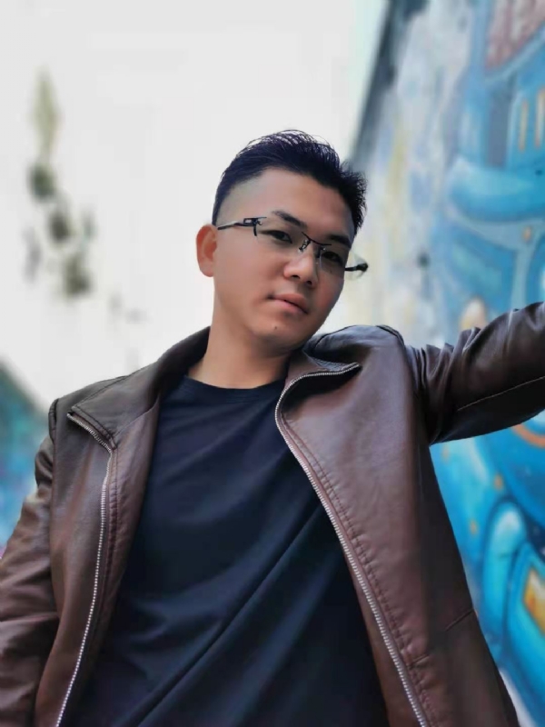 清歌曼舞的第一张照片--龙海婚介网