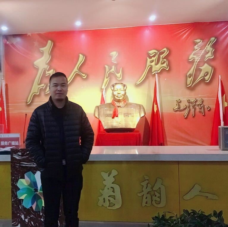 哥币老罗的第一张照片--龙海婚介网