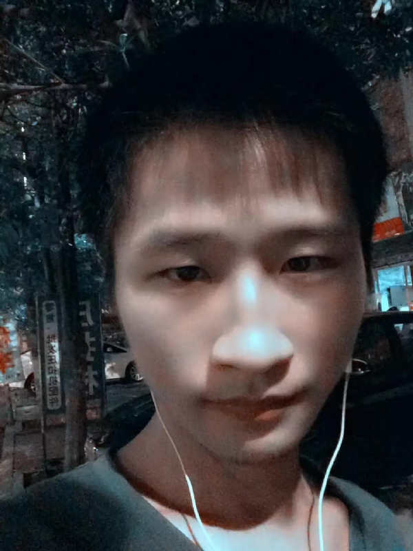 小苏的第一张照片--龙海婚介网