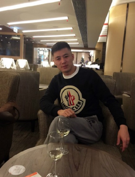 吴辉的第一张照片--龙海婚介网