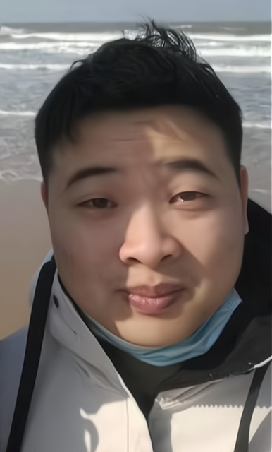 野生设计师的第一张照片--龙海婚介网