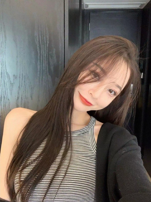 姗姗的第二张照片--龙海婚介网