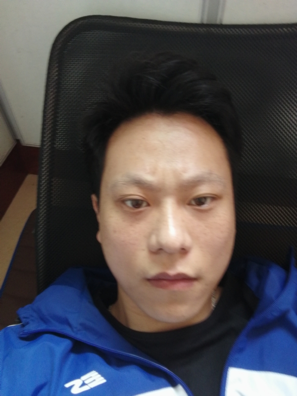 爱上的感觉的第一张照片--龙海婚介网
